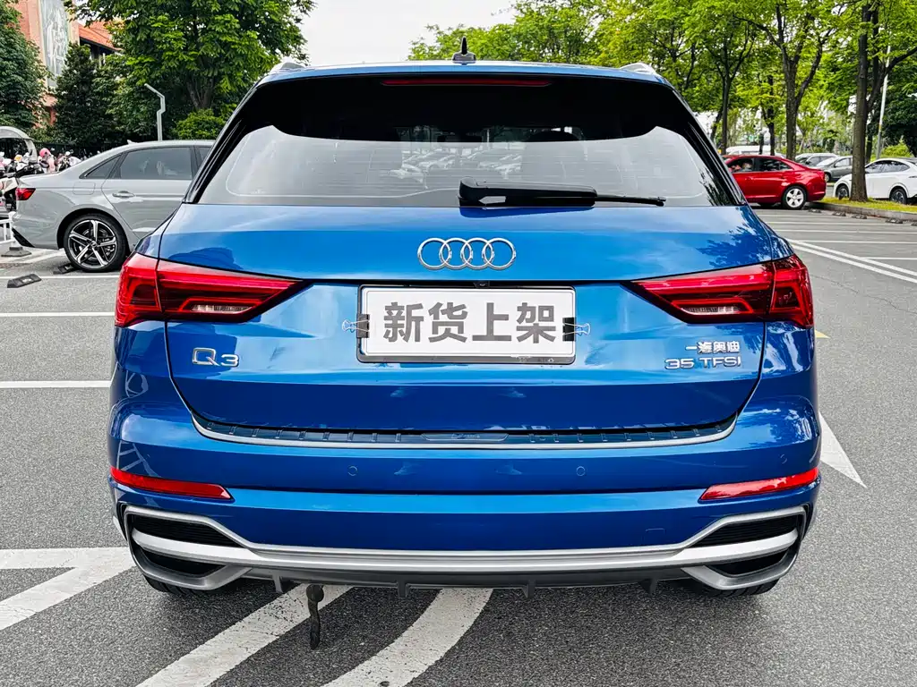 Audi Q3 2020 — фото 14