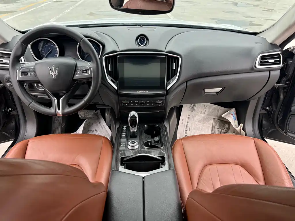 Maserati Ghibli 2017 — фото 6