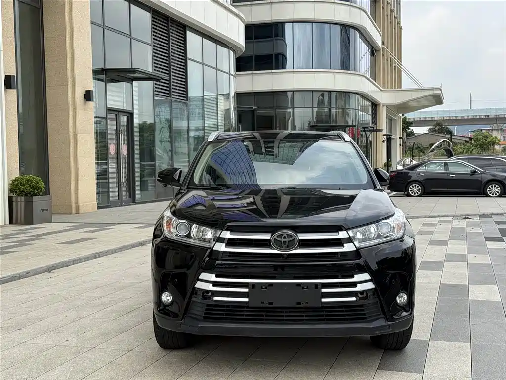 Toyota Highlander 2020 — фото 2