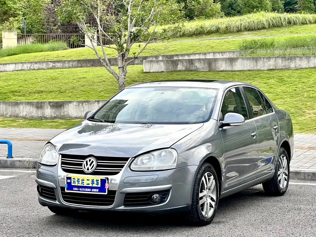 Volkswagen Sagitar 2010