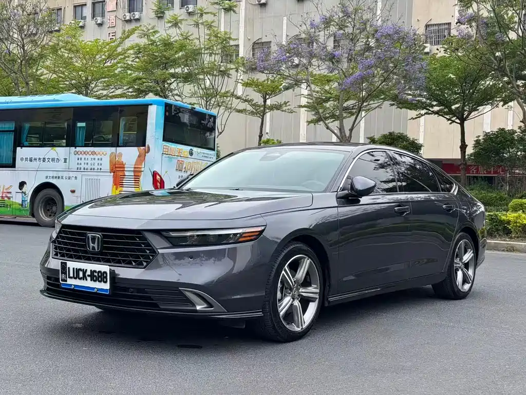 Honda Accord 2024 — фото 1