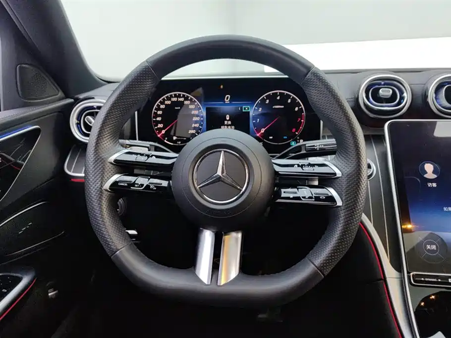 Mercedes-Benz C-Class 2023 — фото 15