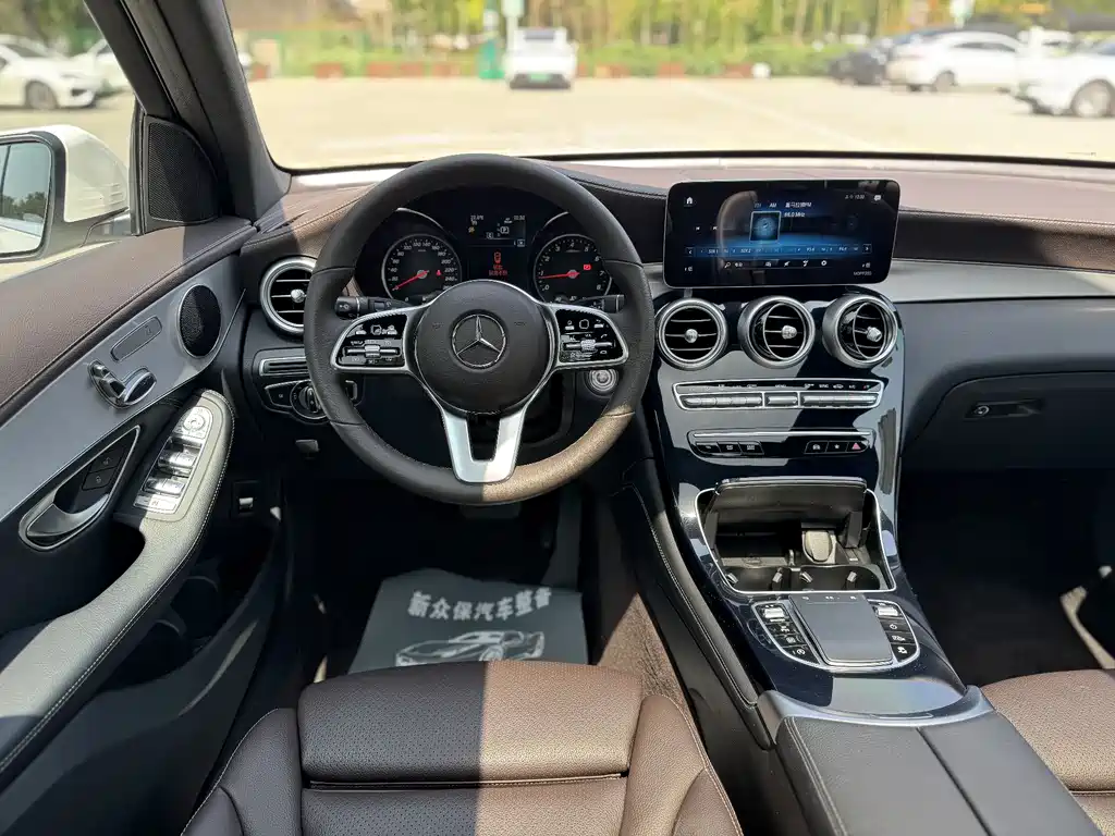 Mercedes-Benz GLC 2020 — фото 10