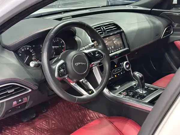 Jaguar XEL 2021
