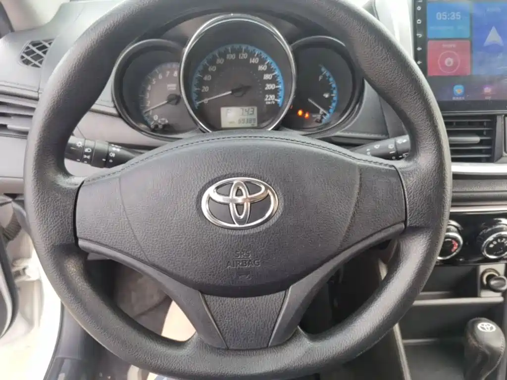 Toyota Yaris L 2019