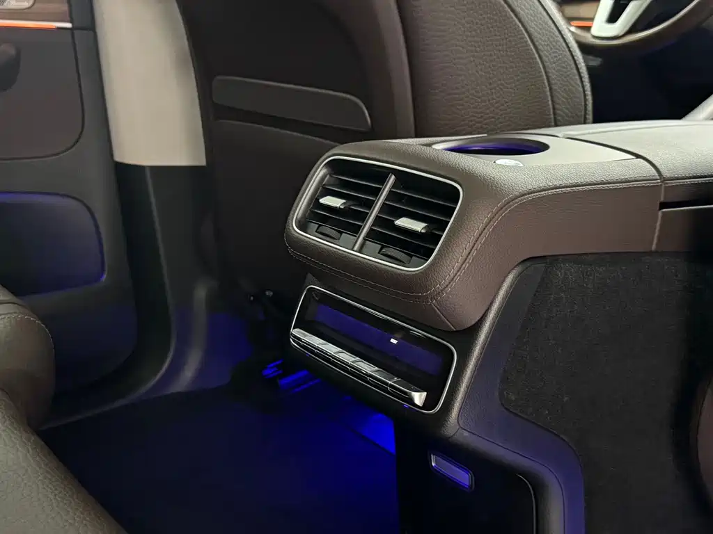 Mercedes-Benz GLS 2023 — фото 18