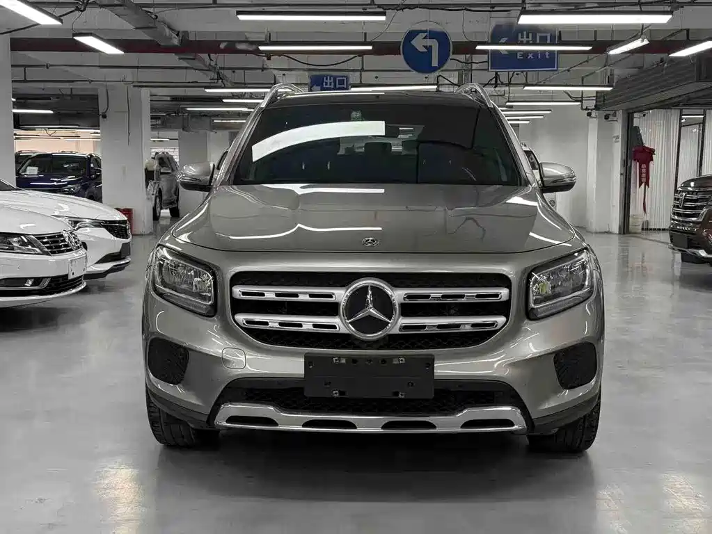 Mercedes-Benz GLB 2021