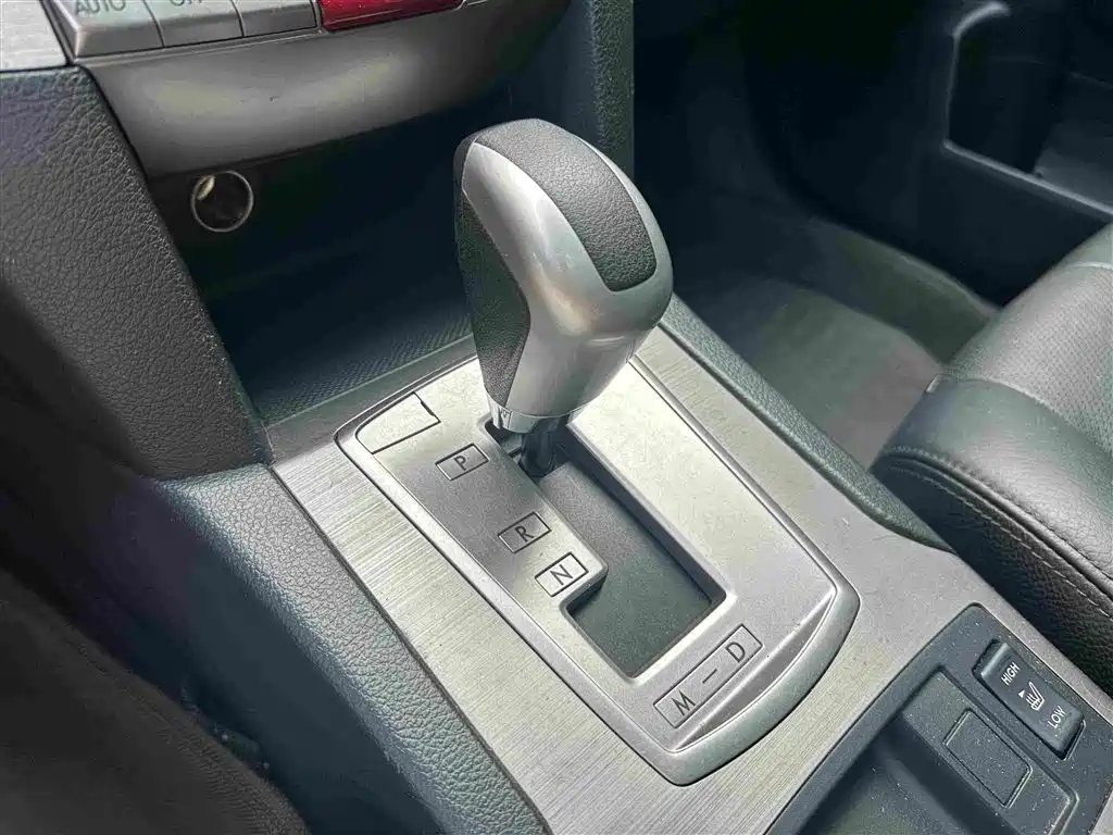 Subaru Outback 2010 — фото 14