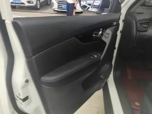 Nissan X-Trail 2024
