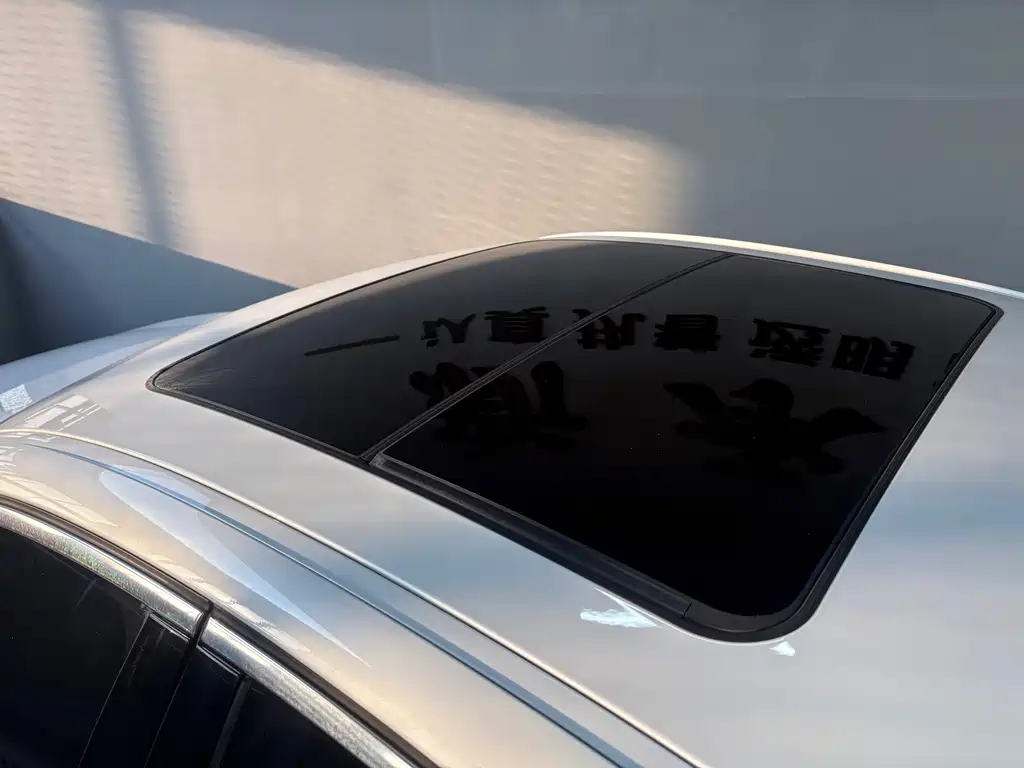 BMW 1 Series 2018 — фото 14