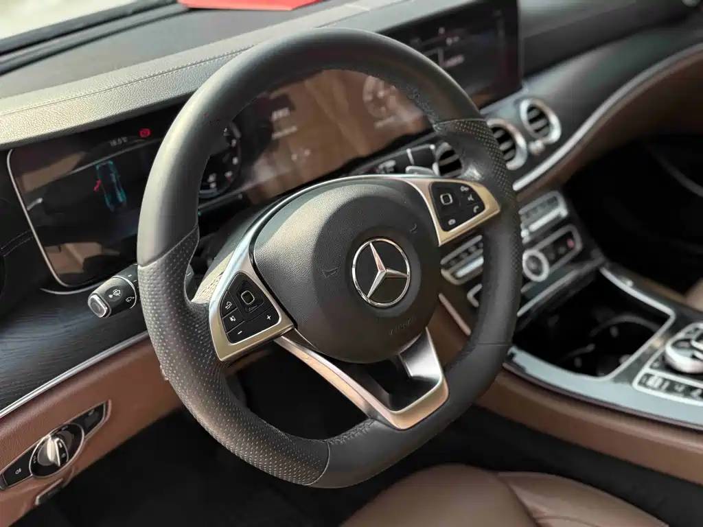Mercedes-Benz E-Class 2017 — фото 8