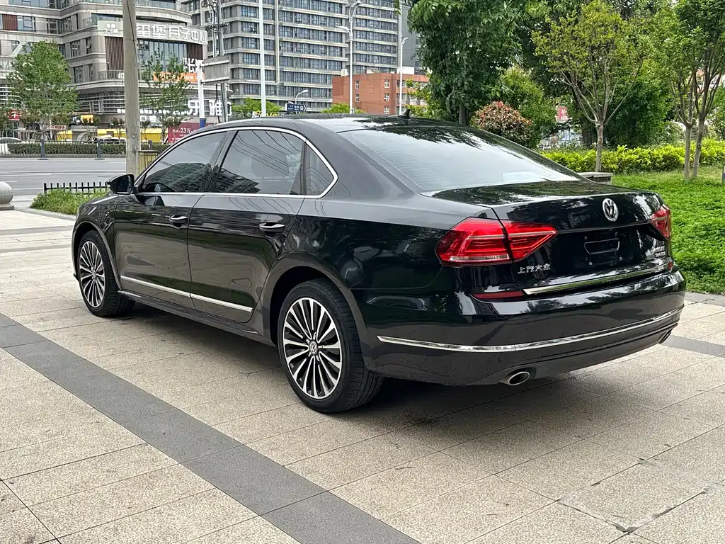 Volkswagen Passat 2016 — фото 6