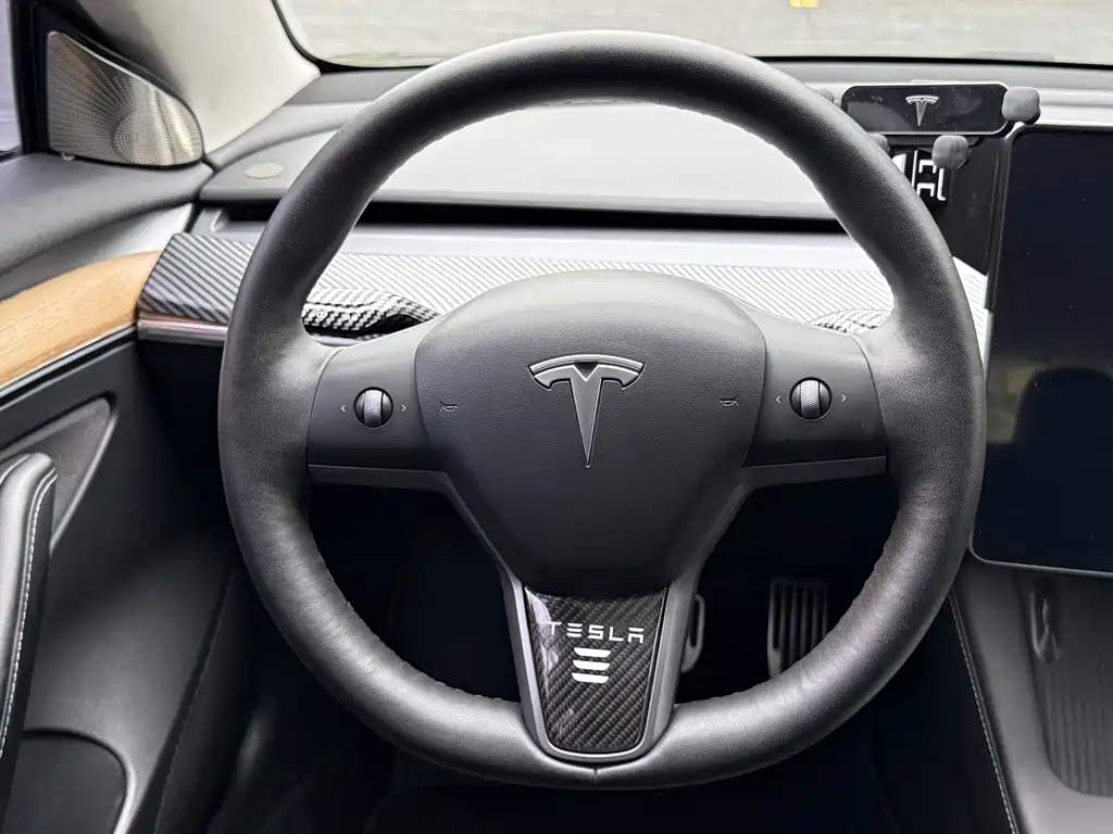 Tesla Model 3 2022 — фото 14