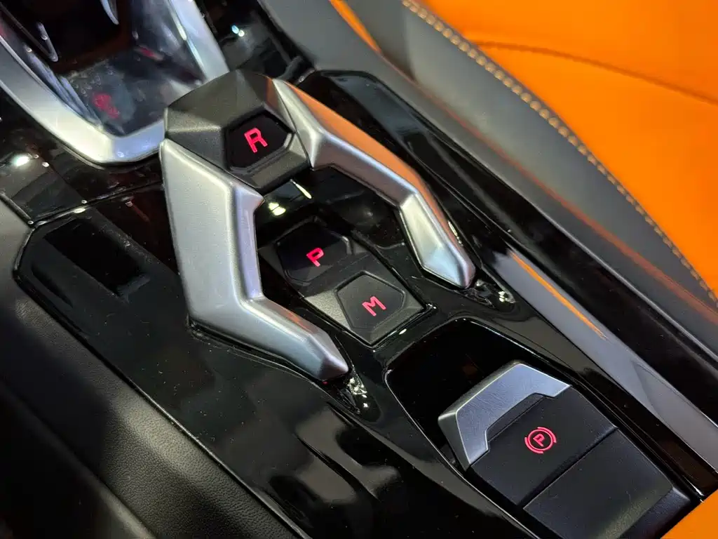 Lamborghini Huracán 2023 — фото 11