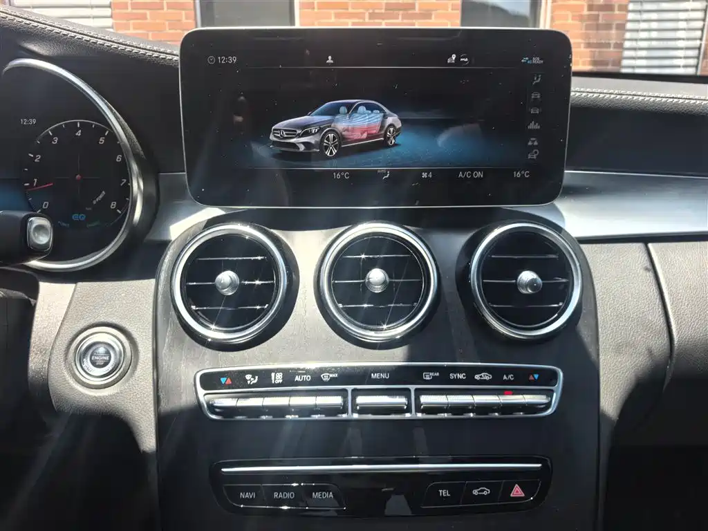 Mercedes-Benz C-Class 2020 — фото 19