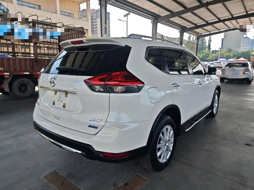 Nissan X-Trail 2018 — фото 7