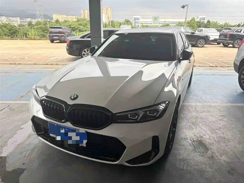 BMW 3 Series 2025 — фото 1