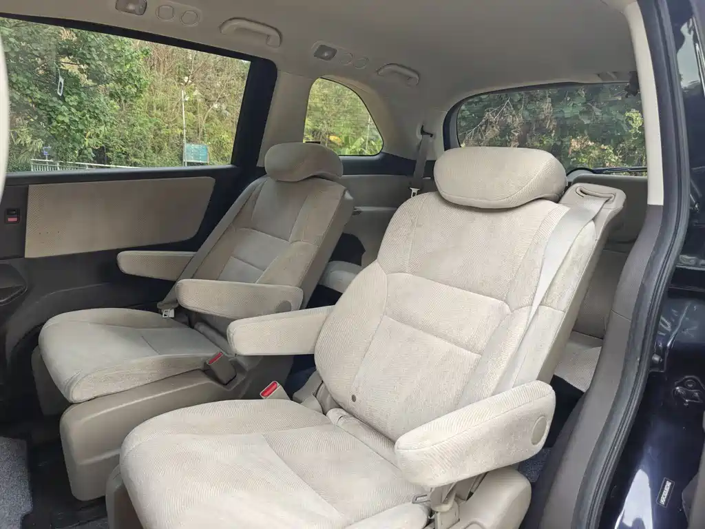 Honda Odyssey 2018 — фото 12
