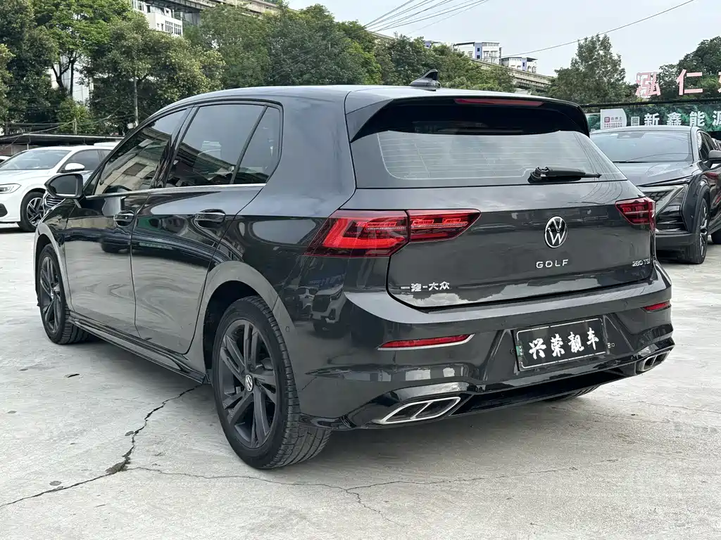 Volkswagen Golf 2022