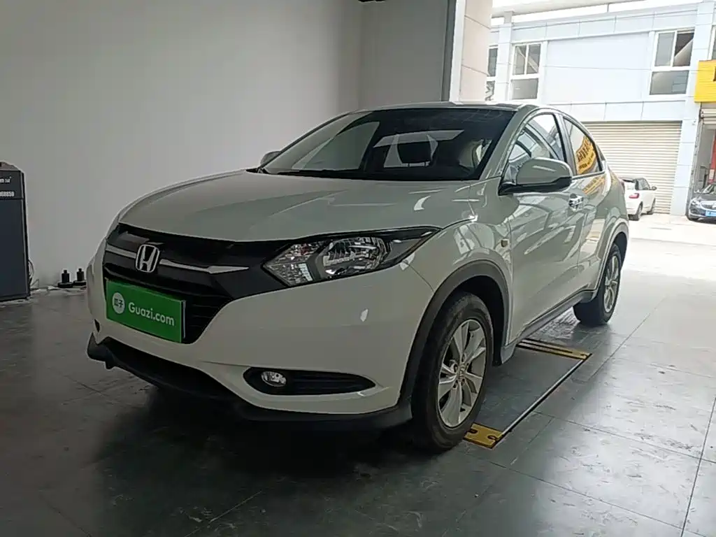 Honda Vezel 2016
