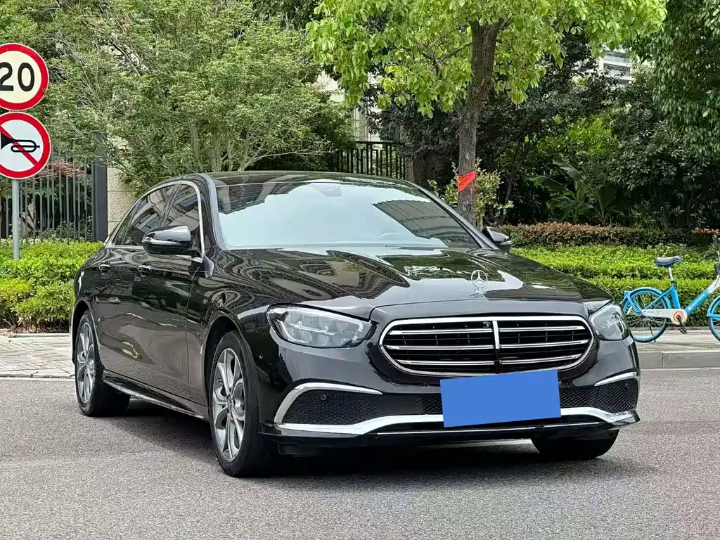 Mercedes-Benz E-Class 2021 — фото 3