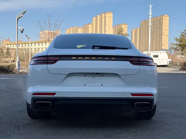 Porsche Panamera 2019