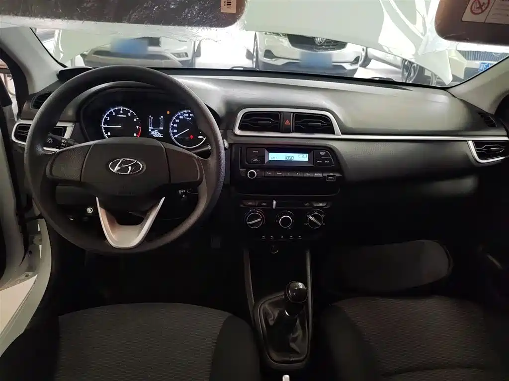 Hyundai Verna 2020 — фото 10