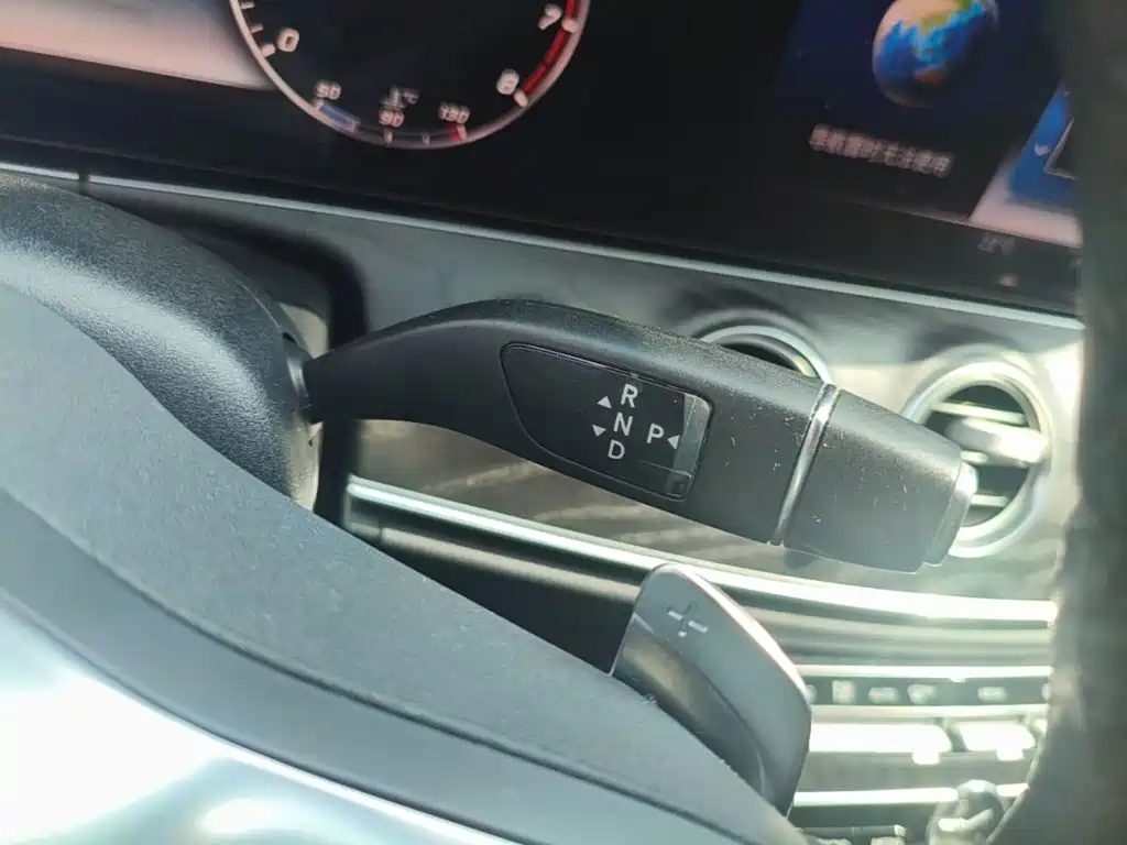 Mercedes-Benz E-Class 2019 — фото 14