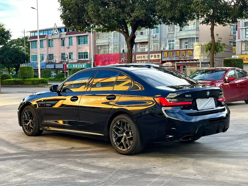 BMW 3 Series 2025