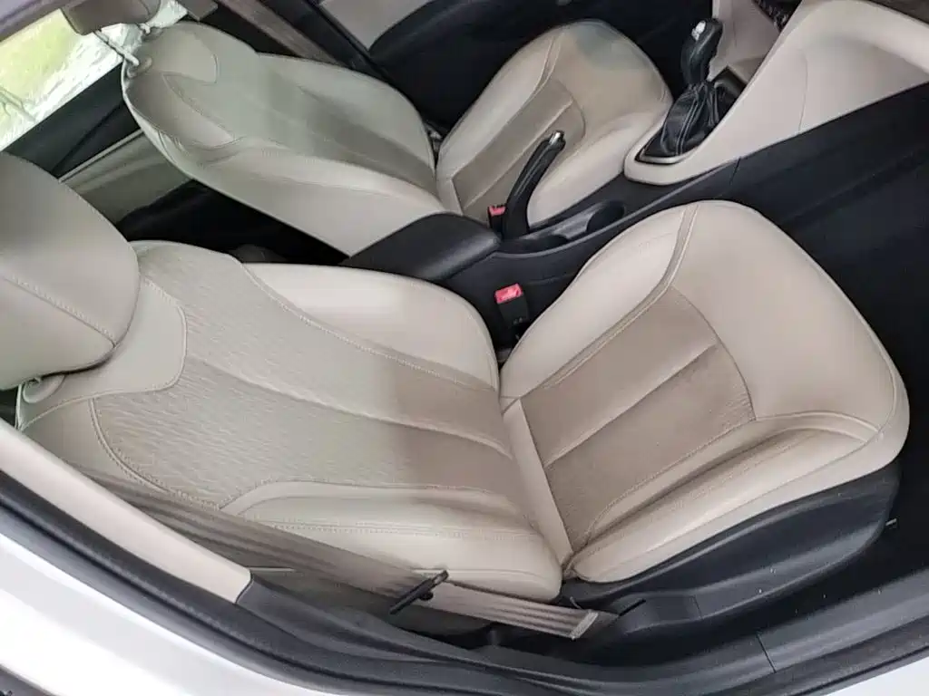 Buick Excelle 2016 — фото 25