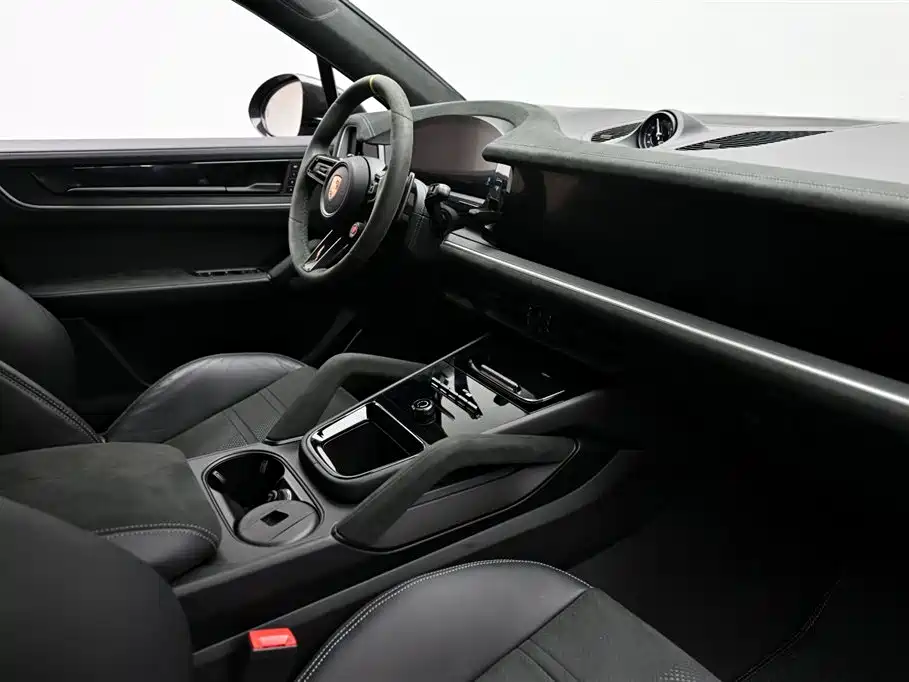 Porsche Cayenne 2025 — фото 11
