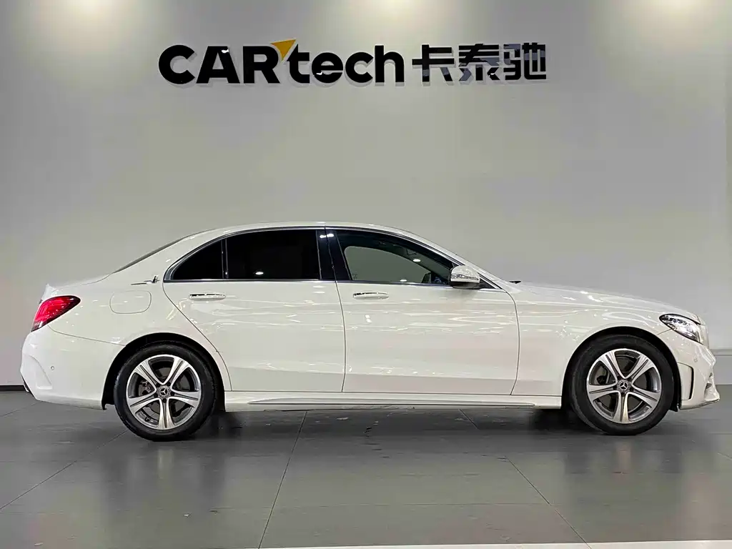 Mercedes-Benz C-Class 2019