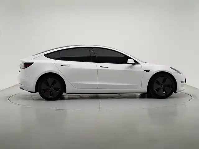 Tesla Model 3 2023 — фото 3