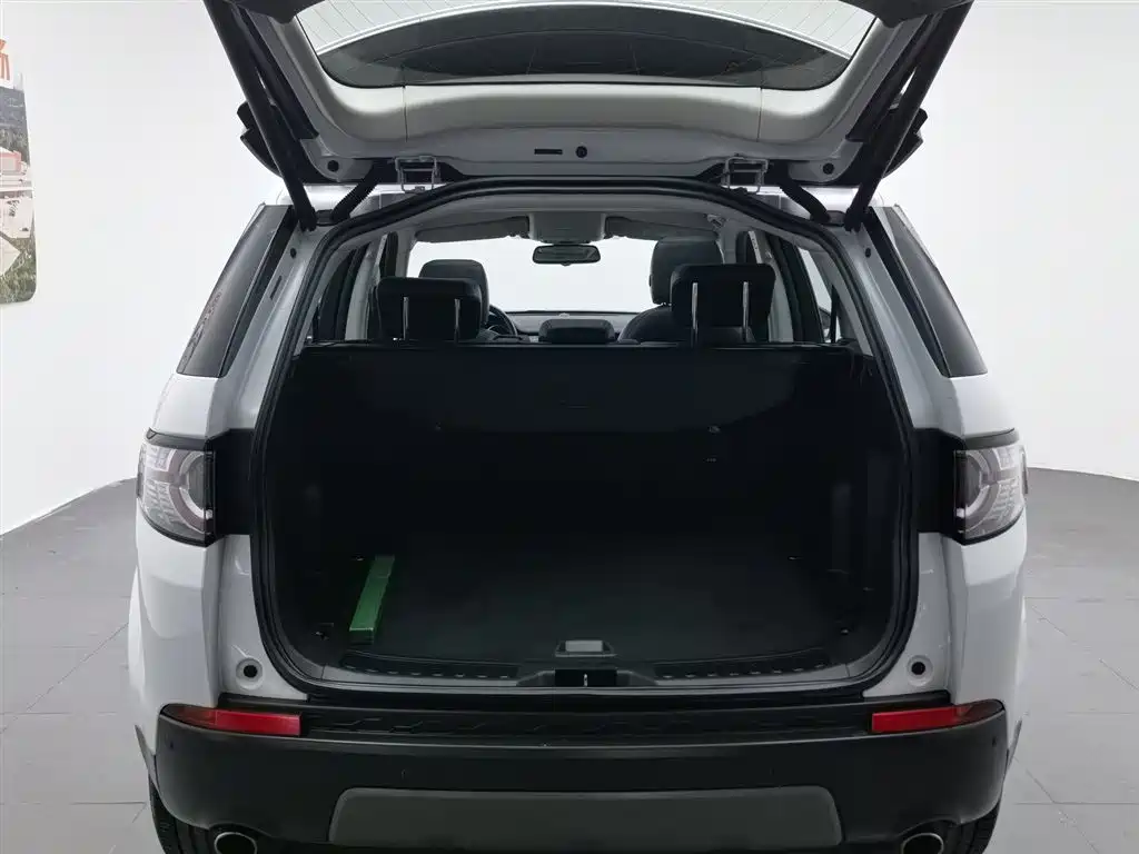 Land Rover Discovery Sport 2018 — фото 16