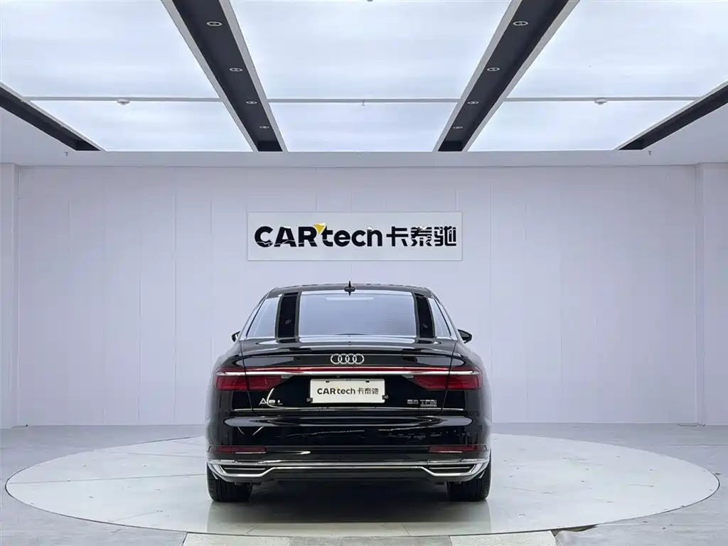 Audi A8 2019 — фото 4