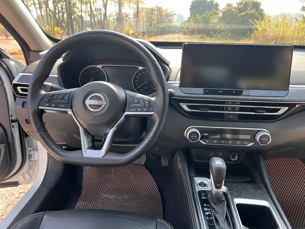 Nissan Teana 2023 — фото 10