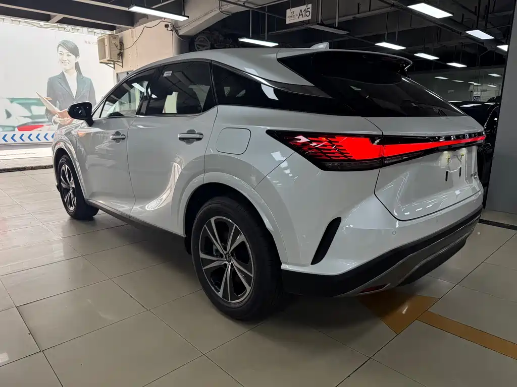 Lexus RX 2026