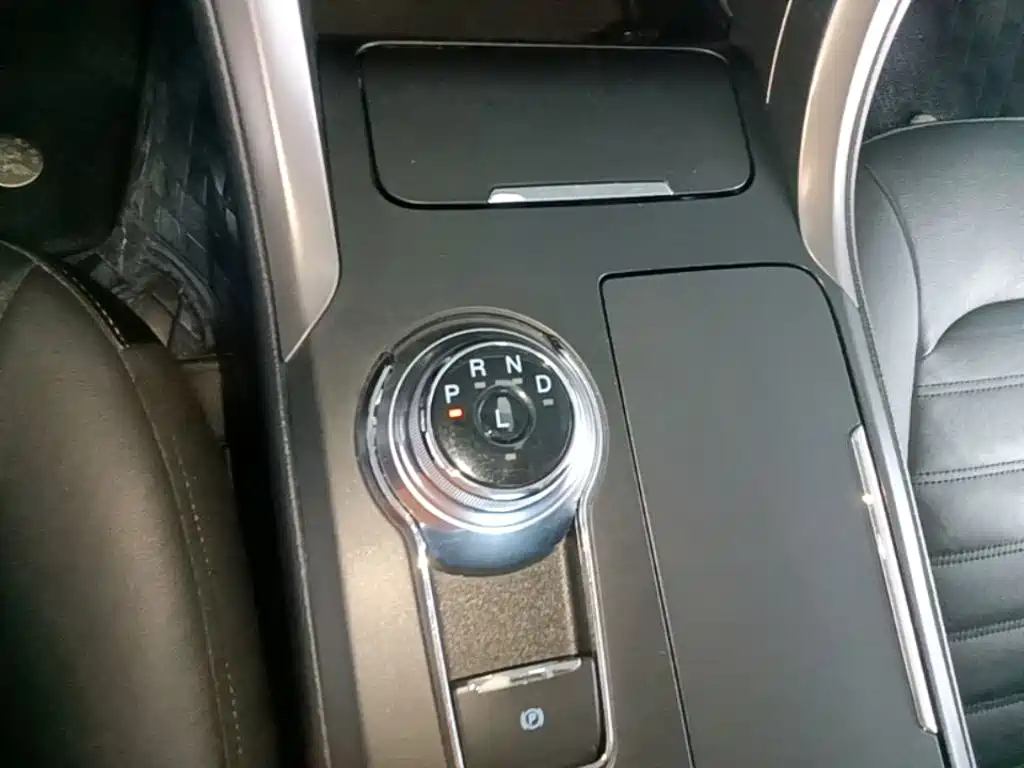 Ford Mondeo New Energy 2019 — фото 14