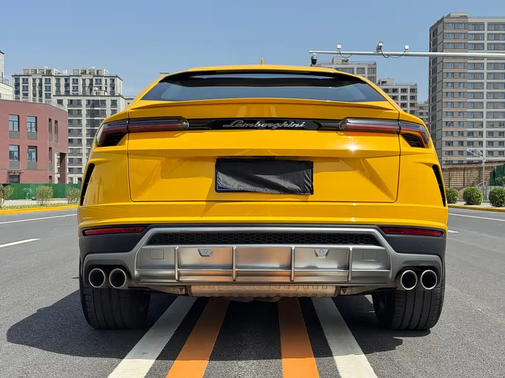 Lamborghini Urus 2021 — фото 5