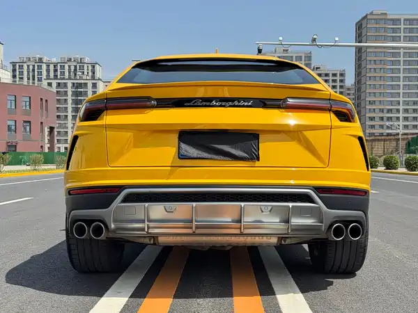 Lamborghini Urus 2021
