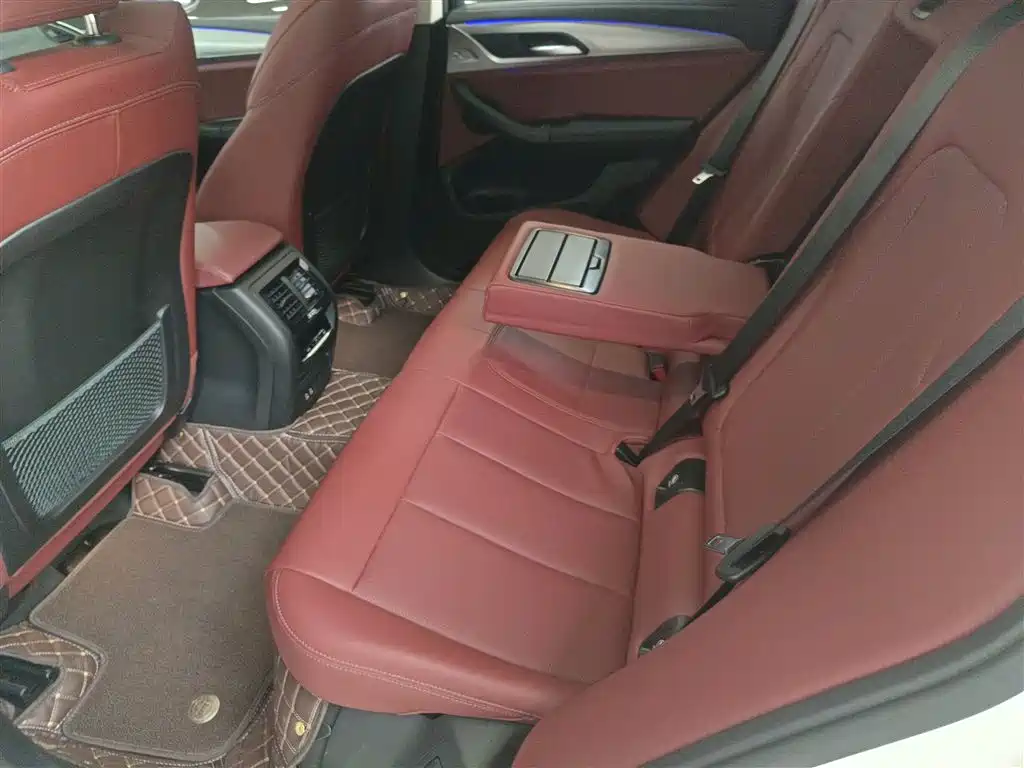 BMW X4 2022 — фото 13