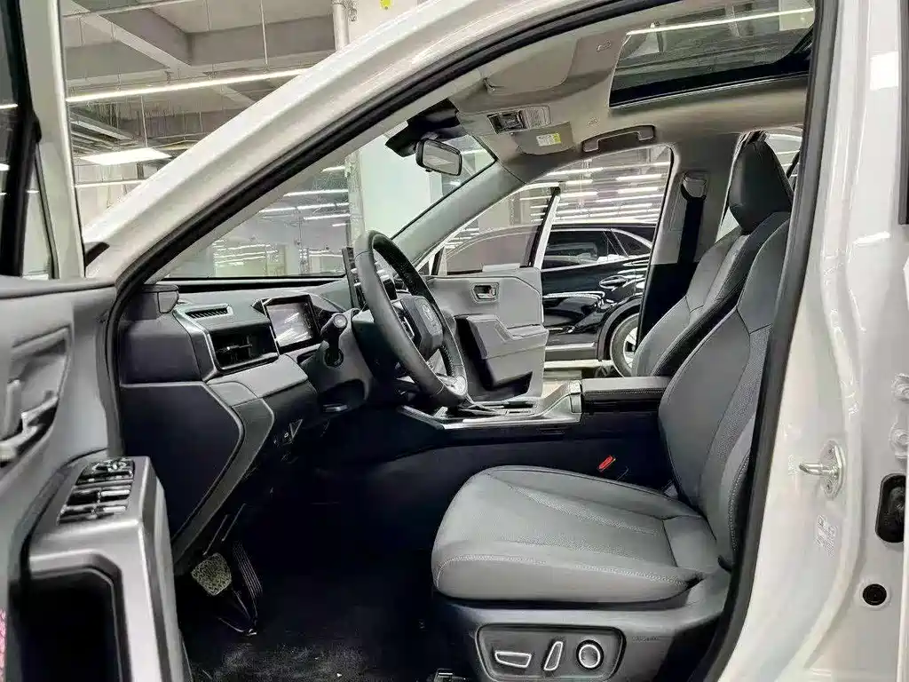 Toyota RAV4 2026