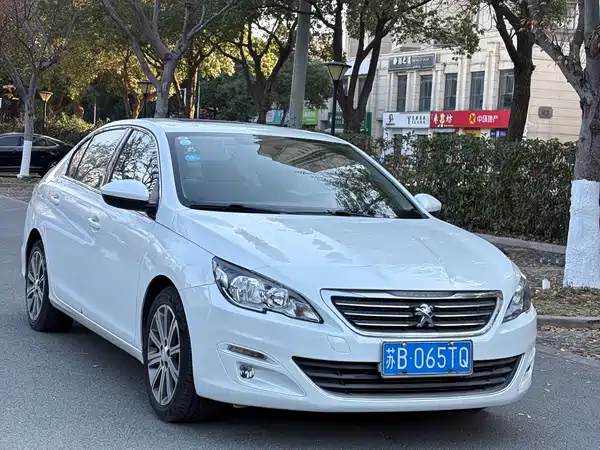 Peugeot 408 2016