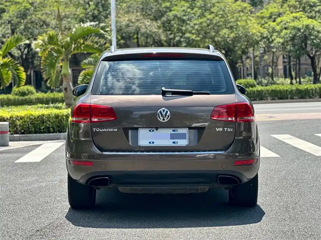 Volkswagen Touareg 2015 — фото 9