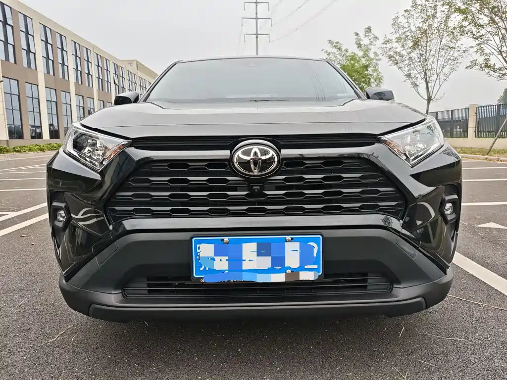 Toyota RAV4 2023