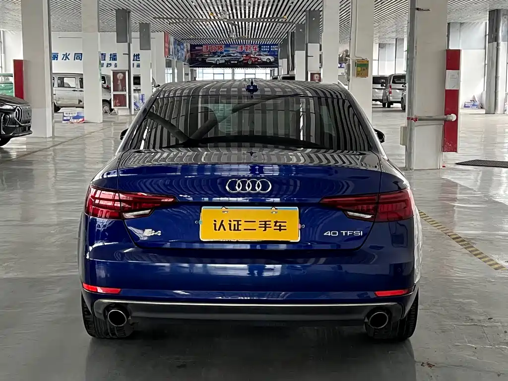 Audi A4L 2018 — фото 5
