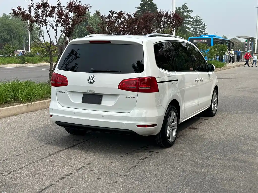 Volkswagen Sharan 2016 — фото 4
