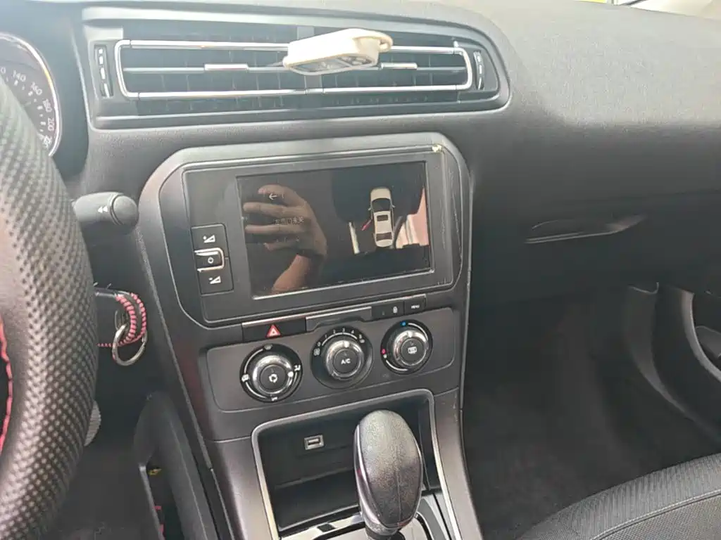 Citroën C4 Sega 2018 — фото 13