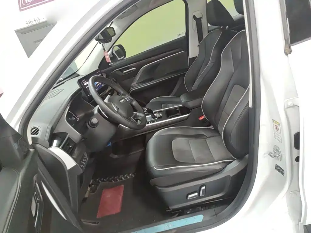 Haval H6 2023 — фото 15