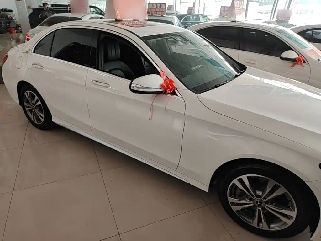 Mercedes-Benz C-Class 2020